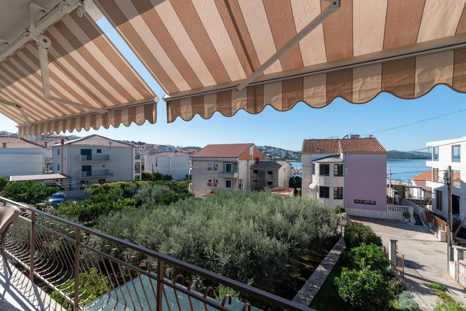 Apartment Domi Trogir
